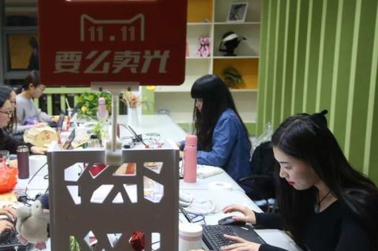探索提升QQ空间人气的五大策略，让访客量飙升。
