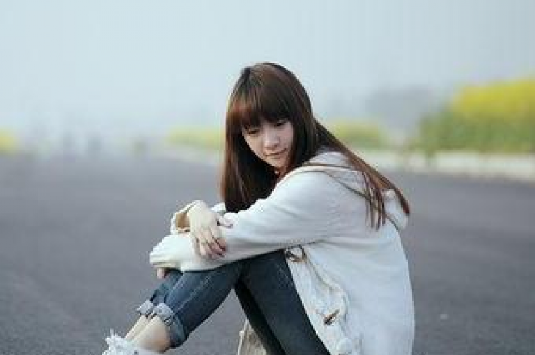 如何通过微信支付为QQ空间说说增加点赞数（使用微信支付购买空间说说赞的网址）。