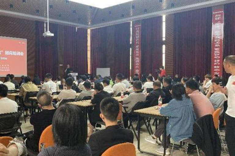 微信拼多多助力群免费二维码的真相究竟如何，是确有其事还是只是一场虚假的宣传呢？